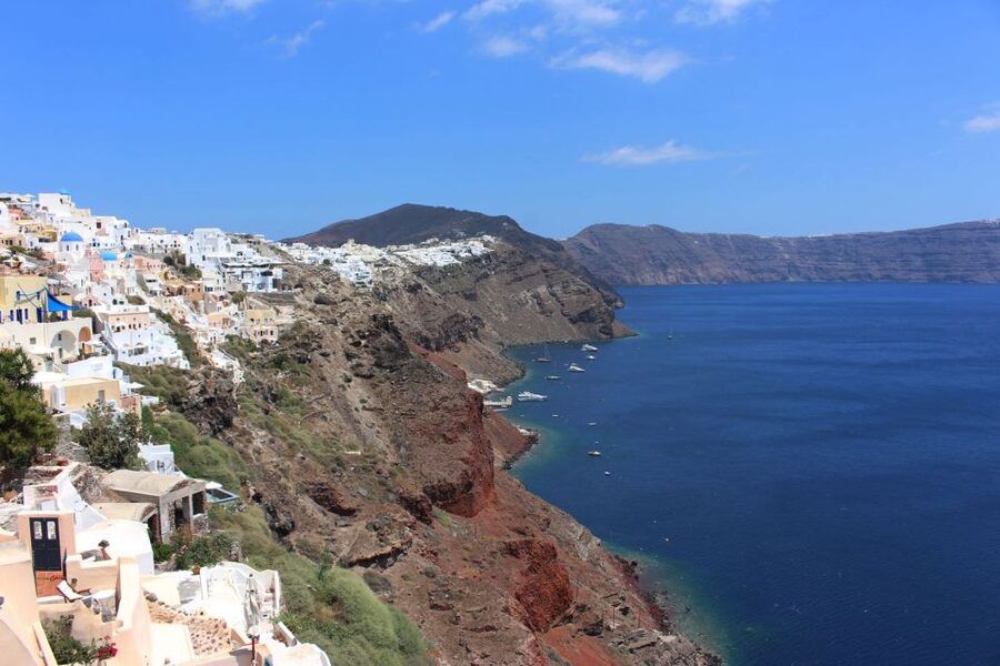 1-Day Boat Trip: Santorini Volcano, Thirassia & Oia Sunset - Tips that make the day smoother (and more fun)