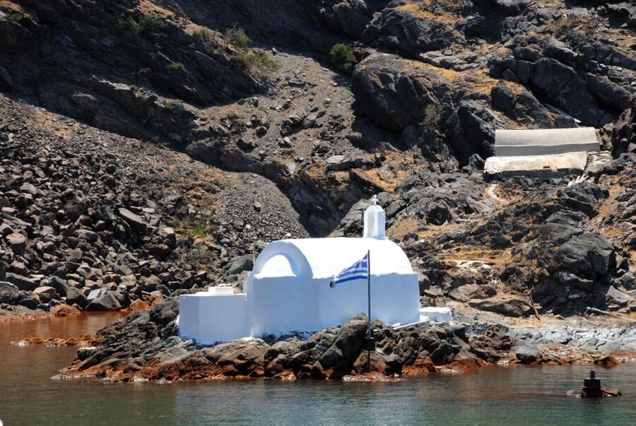 1-Day Boat Trip: Santorini Volcano, Thirassia & Oia Sunset - Palea Kameni hot springs: the swim you will remember