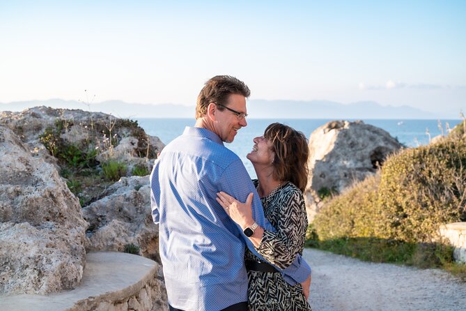 1 Hour Private Photoshoot in Rhodes - What Elena does to get natural photos quickly