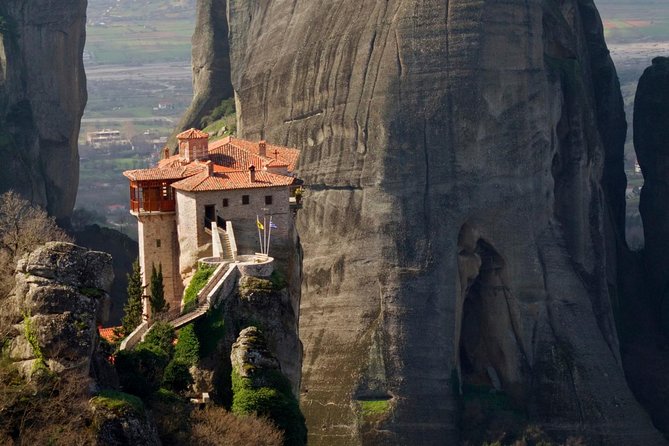 2-Day Tour to Delphi & Meteora with Guide and Tickets From Athens - Who this tour fits best