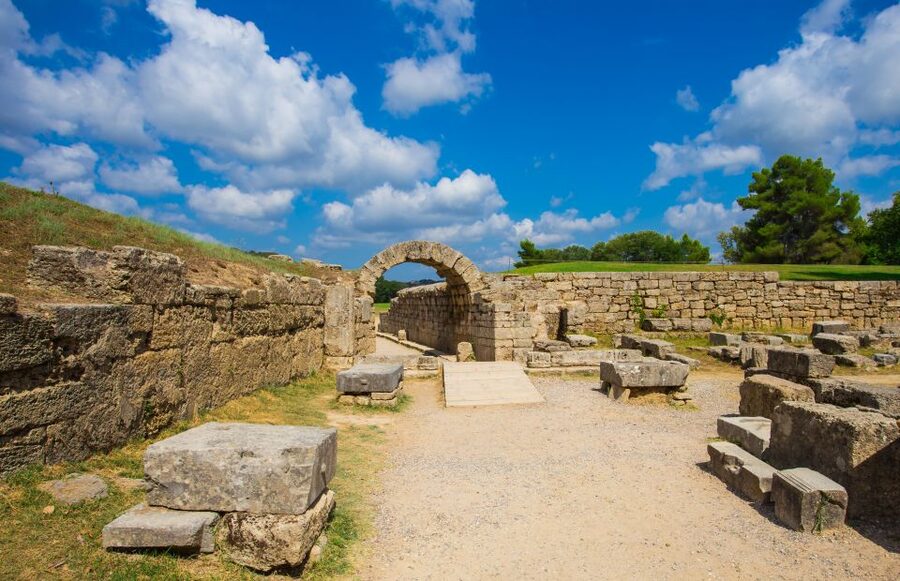 3-Day Ancient Greek Archaeological Sites Tour from Athens - Day 1: Epidaurus theater, Nafplio, and Mycenae’s citadel and Tomb of Agamemnon