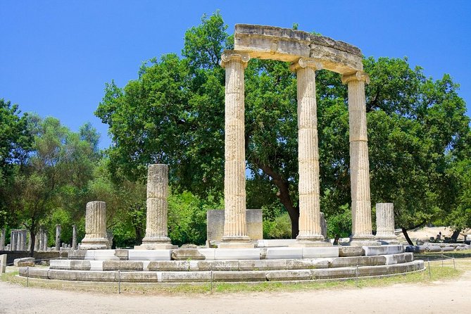 4-Day Greece Highlights Tour: Epidaurus, Mycenae, Olympia, Delphi and Meteora - Hotels and half-board: what included meals really do for your trip