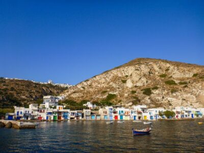 Milos & Polyaigos Full-Day Sailboat Tour with Lunch