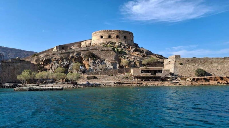 Ag.Nikolaos: Catamaran Trip with Sushi, Drinks, & Water Toys - Who should book this catamaran day trip?