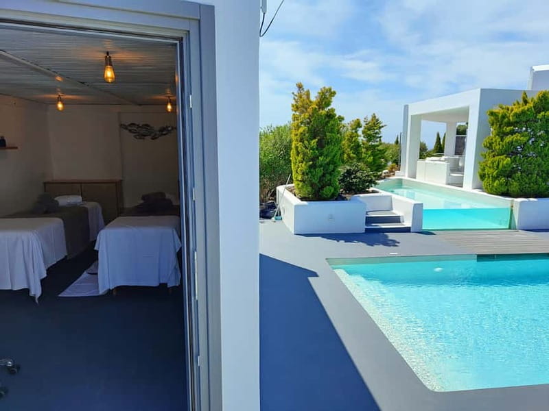 Akrotiri: Aromatherapy Couples Massage - Check-In at the Santorini Princess Reception, Then Get Quiet Fast