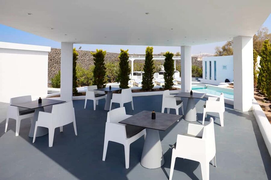 Akrotiri:Departure Day Spa Experience Couples Massage & Pool - The Couples Aromatherapy Massage in a Private Spa Suite