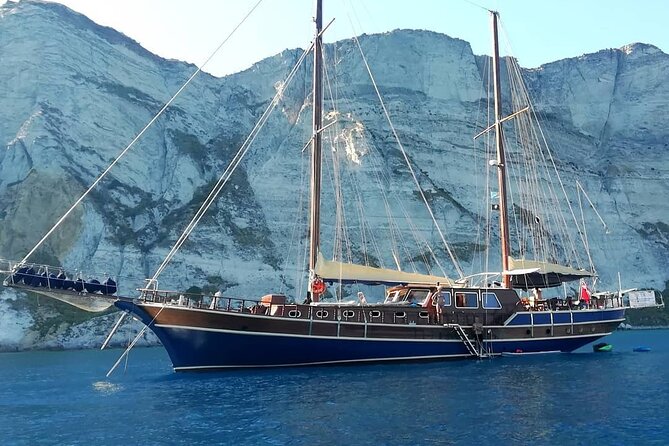 All Day Cruise -3 Islands to Agistri,Moni, Aegina with lunch and drinks included - The onboard Greek buffet lunch: where value shows up