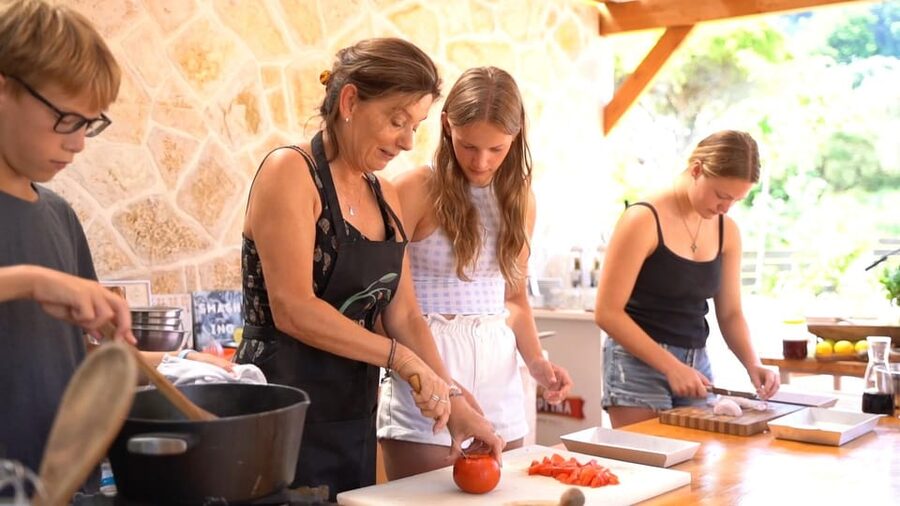 Argassi: Zakynthian Culture & Greek Cooking Class with Lunch - Stifado first: learning iconic Greek comfort food the stress-free way