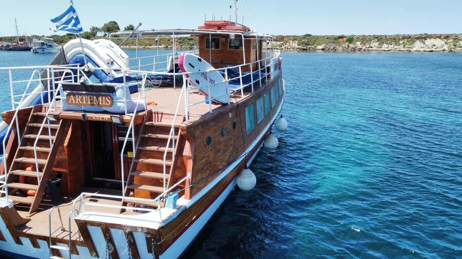 Argostoli: Full-Day Boat Cruise with Lunch - Vardiani (Rabbit Island): a small island break with lunch views