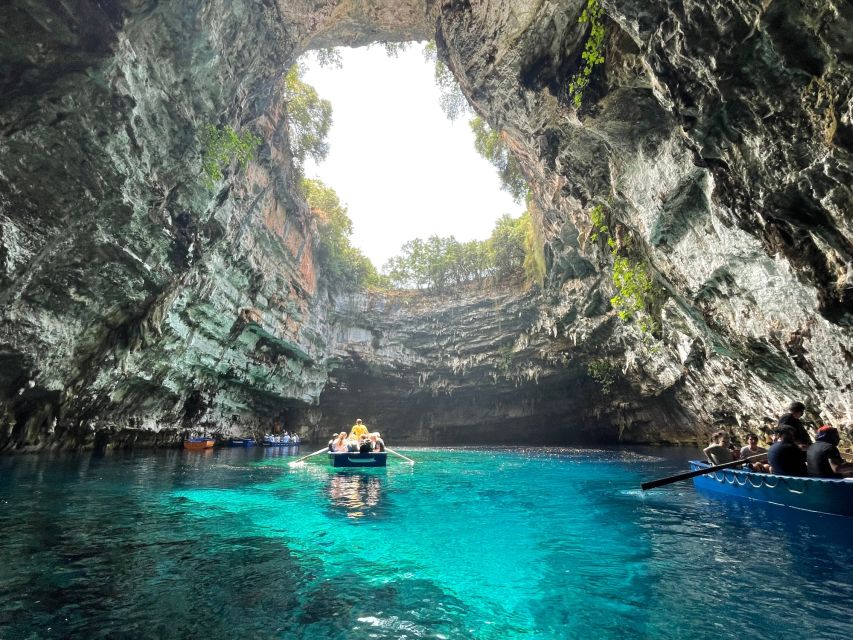 Argostoli: Melissani Lake, Drogarati Cave, and Myrtos Beach - Pickups in Argostoli: where you meet, and how not to lose time