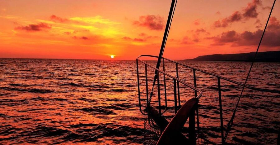 Argostoli: Sunset Cruise with Swim Stops, Dinner, and Wine - Practical tips that make the cruise smoother
