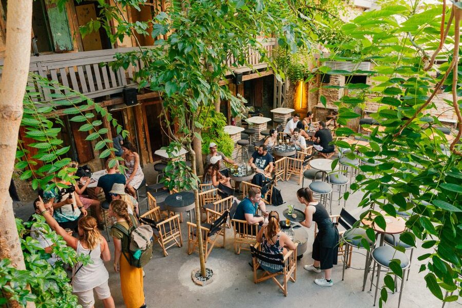 Athens: 2.5-Hour Private City Tour Off the Beaten Track - Your Local English Guide, Personalized Like a Good Conversation