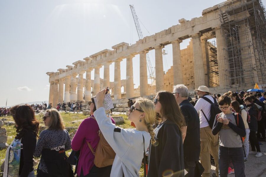 Athens: Acropolis Beat the Heat Guided Tour - Starting near the Arch of Hadrian, then Theatre of Dionysus to Athena Nike