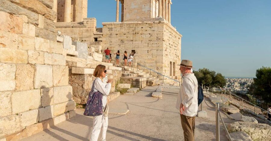 Athens: Acropolis FULLY PRIVATE Tour with Licensed Guide - Key takeaways before you climb the Acropolis