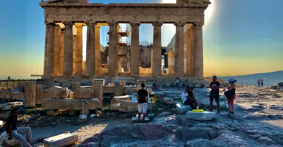 Athens:Acropolis - Historical Center Walking Tour in Spanish - Parthenon time: why it was built 2,500 years ago