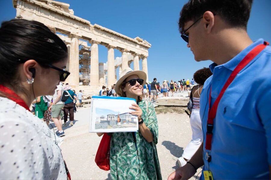 Athens: Acropolis & Parthenon Walking Tour with Expert Guide - Why this Acropolis walk feels different from a checklist tour