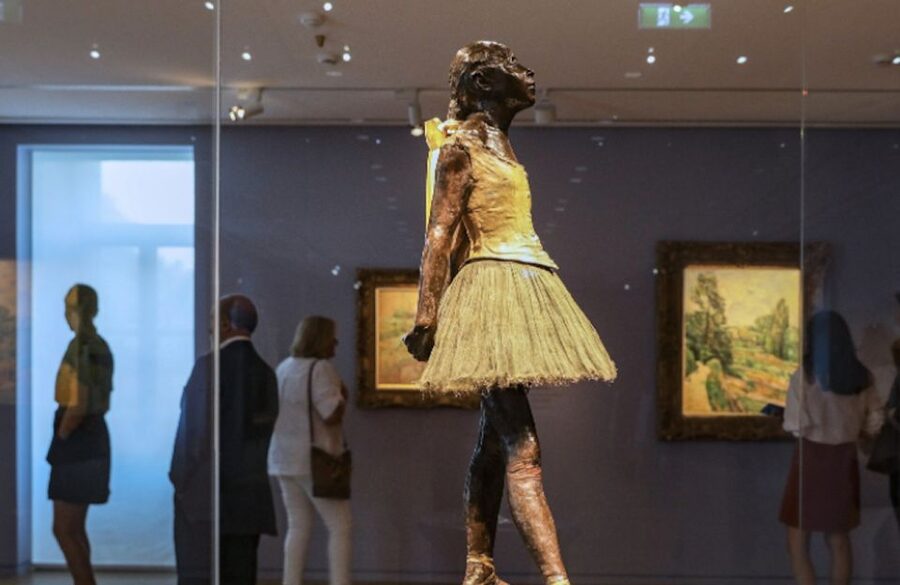 Athens: B&E Goulandris Foundation Art Museum Entry Ticket - Greek Artists in the Same Rooms: Why This Collection Feels Personal