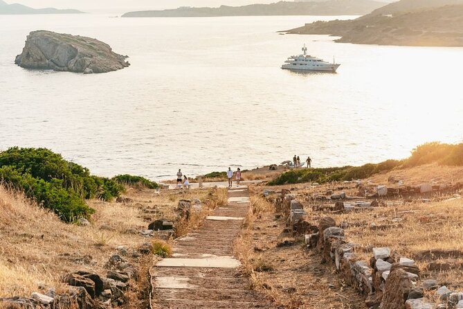Athens: Cape Sounion and Poseidon Temple Sunset with Audio Guide - What the view includes on the ride back toward Athens