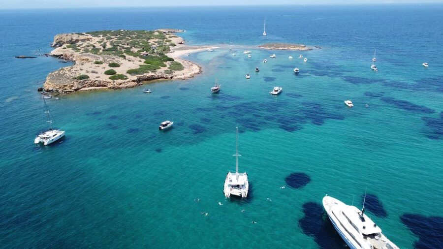 Athens: Catamaran Cruise with Fresh Lunch and Wine - Getting aboard at Pier 6, then settling in at Alimos Marina