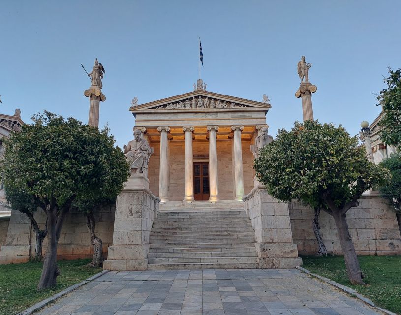 Athens: City Highlights Nighttime Walking Tour in Spanish - Spanish guide quality: how to get more from the walking story