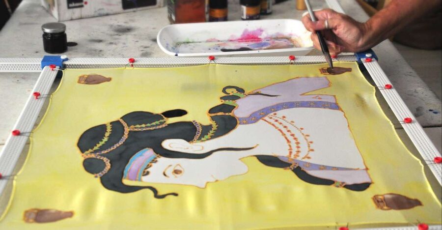 Athens: Create your own Greek Silk Scarf Souvenirs - Who This Workshop Is Best For (Solo, Couples, and Families)