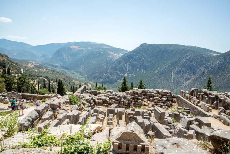 Athens: Delphi and Arachova Day Trip with Guide - What you get for the money, and what costs extra