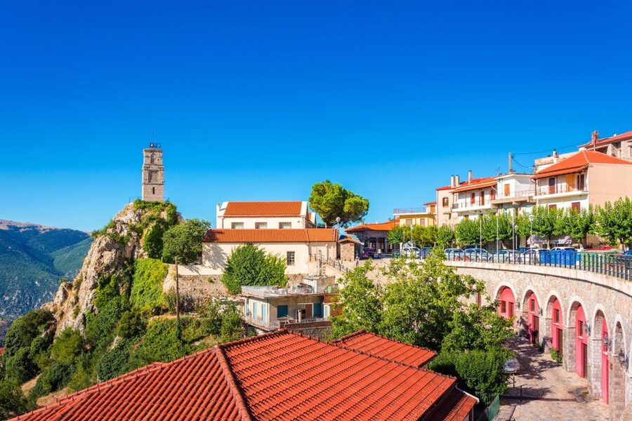 Athens: Delphi, Corycian Cave, and 300 Battlefield Day Trip - Timing, group size, and what to expect from a long 12-hour loop