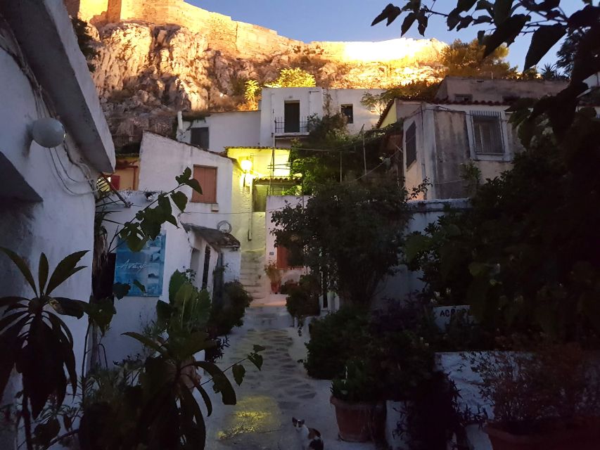 Athens: Evening Guided Walking Tour with Plaka & Dinner - A smart way to see Athens after sunset