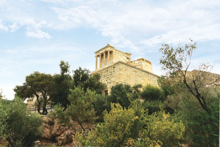 Athens: First Access Acropolis and Parthenon Guided Tour - Stop by Stop: Parthenon and the Erechteion Caryatids