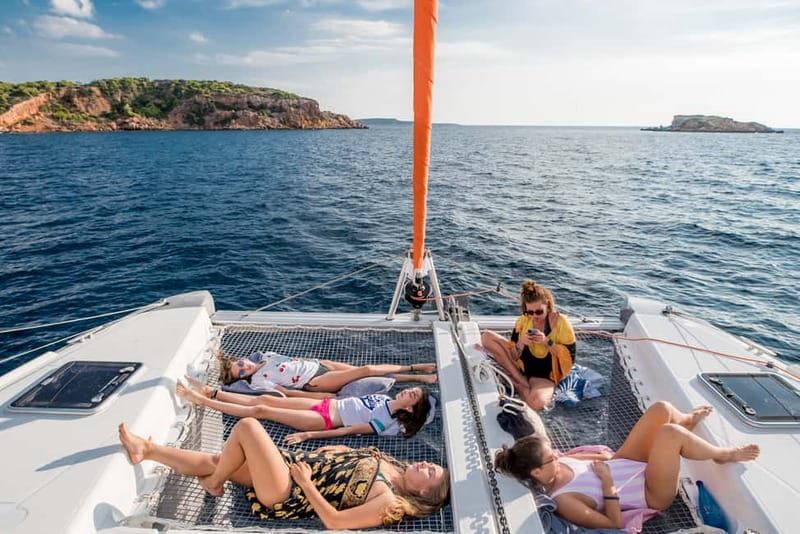 Athens: Half-Day Sunset Catamaran Cruise with Meal & Drinks - Should you book this Athens sunset catamaran?
