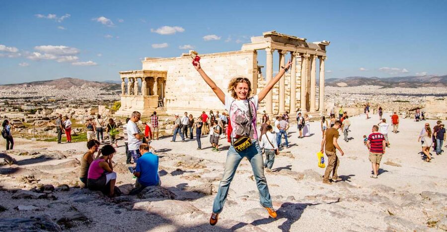 Athens: Highlights Walking Tour Tickets Not Included - Plaka Pedestrian Streets, Dionysiou Areopagitou, and the Setup for the Climb