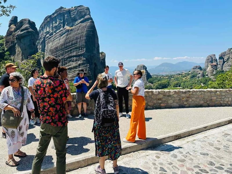 Athens: Meteora Day Trip in Spanish with Live Guide & Lunch - Inside monasteries: seeing three, plus the wider monastery cluster