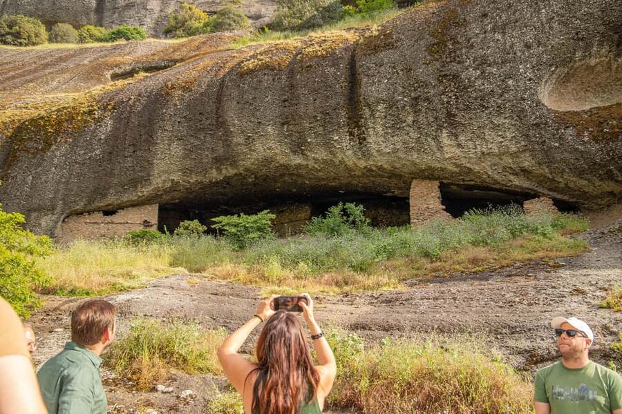 Athens: Meteora Monasteries, Hermit Caves & Seaside Escapes - Arriving in Kalabaka: where the real exploration begins