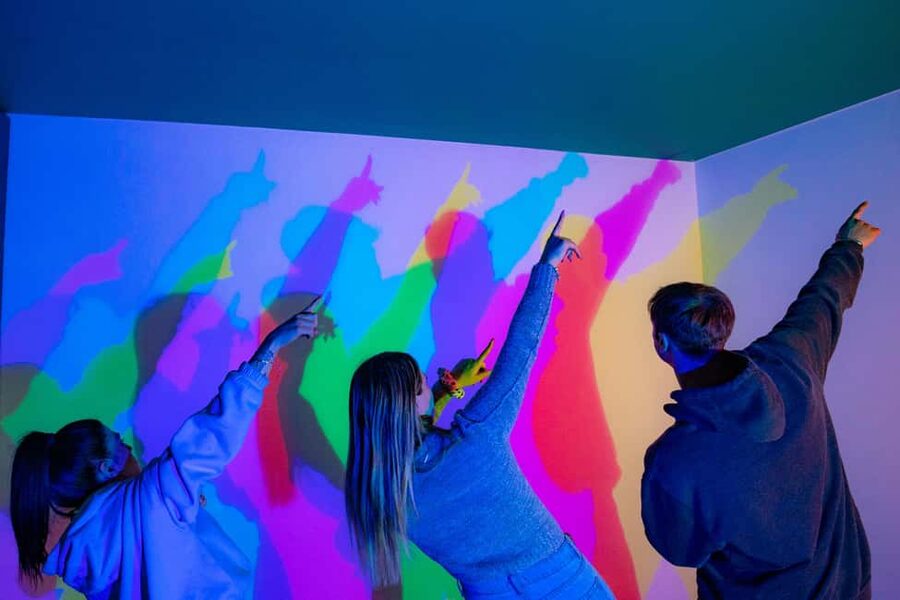 Athens: Museum of Illusions Admission Ticket - Crowds, size, and the one drawback to plan around