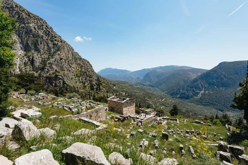 Athens: Mythology of Delphi, Museum and Arachova Guided Tour - Who Should Book This Day Trip, and Who Might Prefer Something Else