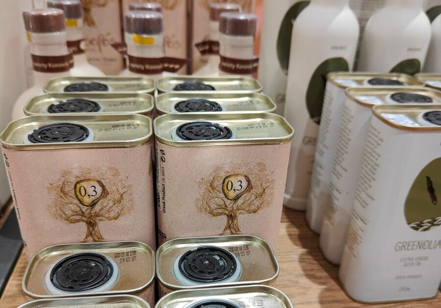 Athens Old Town: Greek Olive Oil & Herbs Tasting - Herb pairing: how Greece teaches you to notice flavors