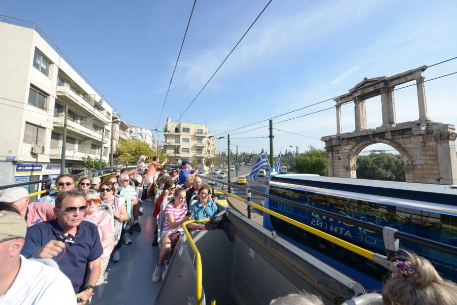 Athens, Piraeus, and Coastline: Blue Hop-On Hop-Off Bus - Key Things That Make This Bus Pass Work