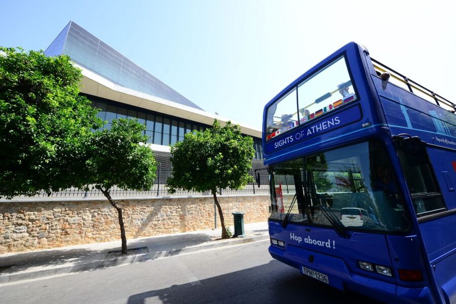 Athens, Piraeus, and Coastline: Blue Hop-On Hop-Off Bus - Orange Line Through Central Athens: Plaka, Syntagma, and the Acropolis Edge