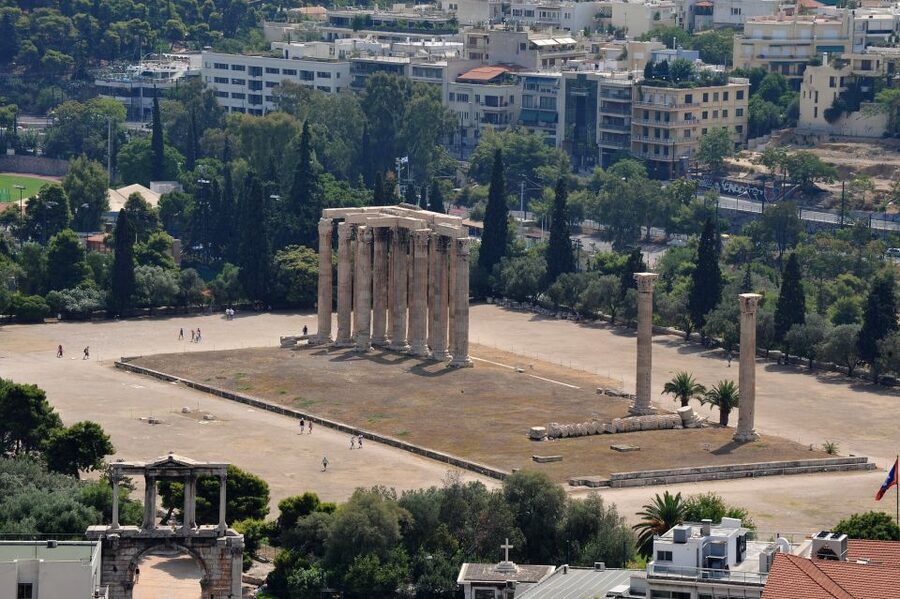 Athens: Private Guided Skip-the-Line Tour of the Acropolis - Private guide energy: from shaded stops to kid-friendly pacing