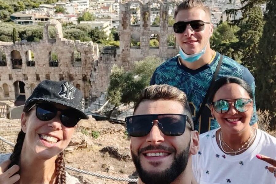 Athens : Private Walking Tour With A Guide ( Private Tour ) - Languages, Private Group Comfort, and Real-World Guide Help