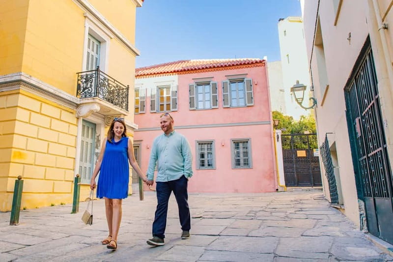Athens: Professional Photoshoot - Standard package: Monastiraki square and Parthenon viewpoints