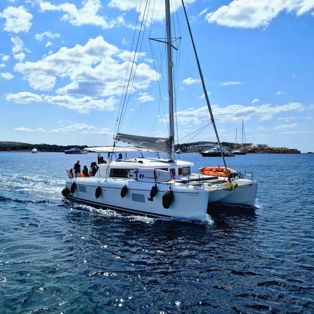 Athens: Riviera Catamaran Tour with Fresh Meal and Drinks - Key highlights at a glance