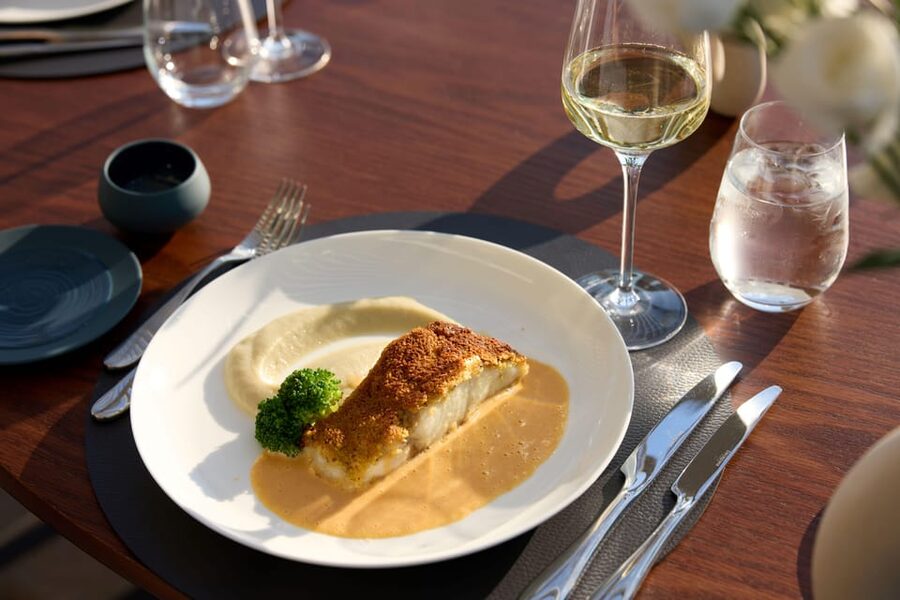 Athens: Rooftop Fine Dining at Whispers Restaurant - The menus: vegetarian and vegan options done in a set-menu way