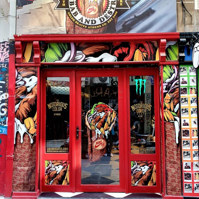 Athens: Street Food Tasting Tour - The shopping district wander and a boat-shaped pizza twist