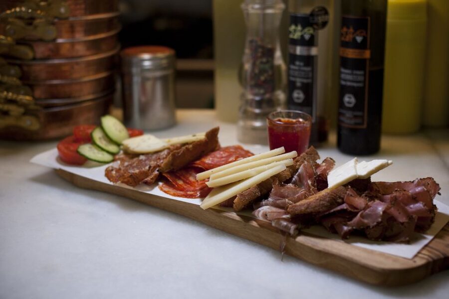 Athens: The Classic Food Tasting Tour - Pace, weather, and smart ways to handle a lot of food