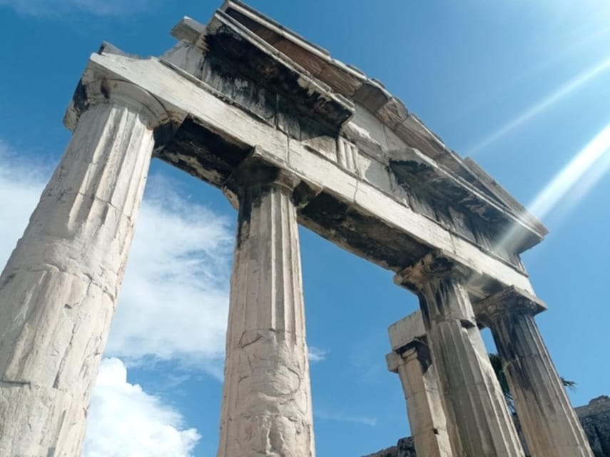 Athens: the Great Greek Philosophers Guided Tour in Spanish - How this Athens philosophers tour turns streets into arguments