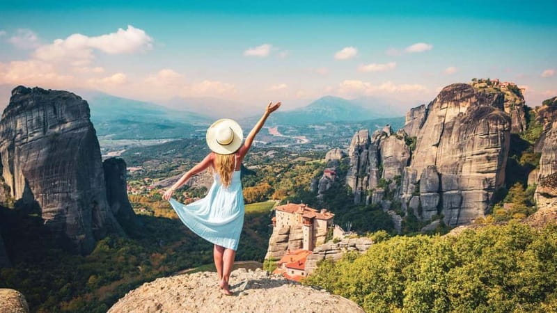 Athens to Meteora: Monasteries, Caves & Seaside Stopovers - Arriving at Kalabaka and switching gears to VIP minibus mode