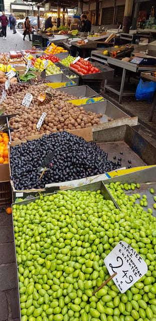 Athens: Traditional Greek food tour in hidden spots - Beekeeping family and award-winning honey: sweet, but not random