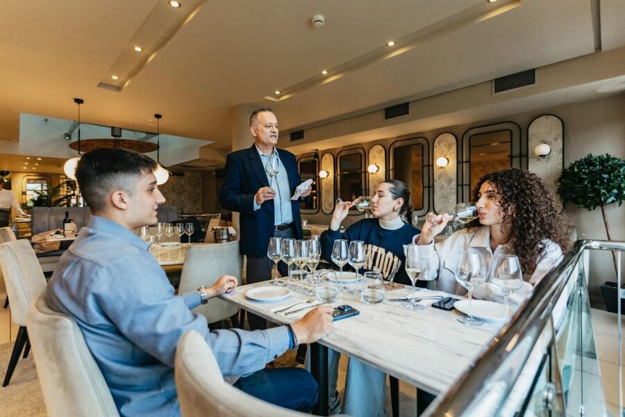 Athens: Wine Tasting with a Sommelier under the Acropolis - Key Things You’ll Notice