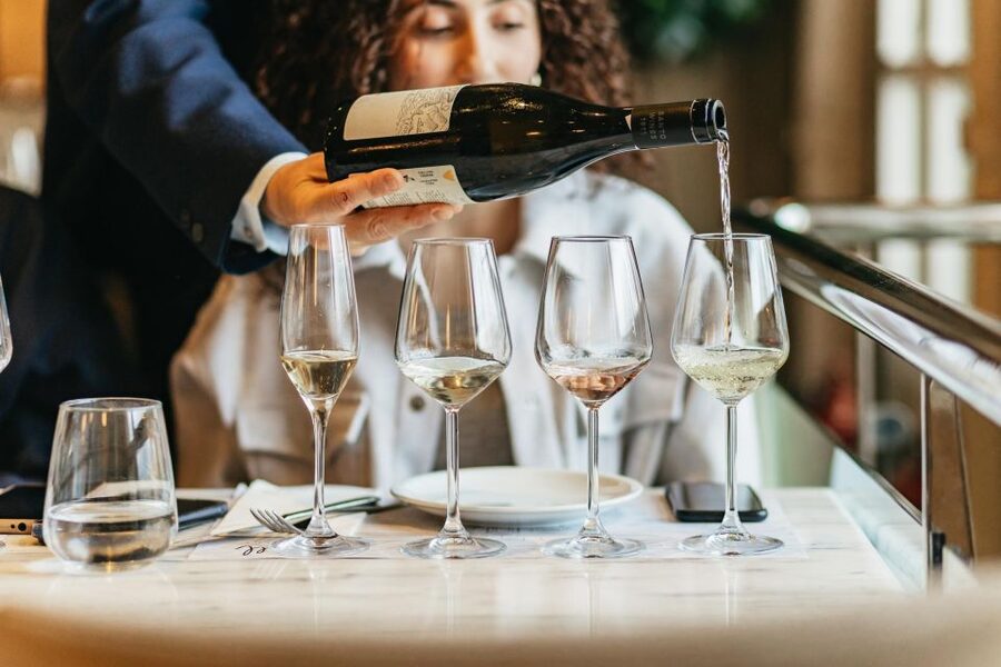 Athens: Wine Tasting with a Sommelier under the Acropolis - How the Tasting Works With Greek Tapas Pairings